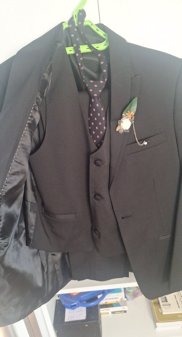 Düğmeli, Siyah Erkek Çocuk Takım Elbise - Görsel 2