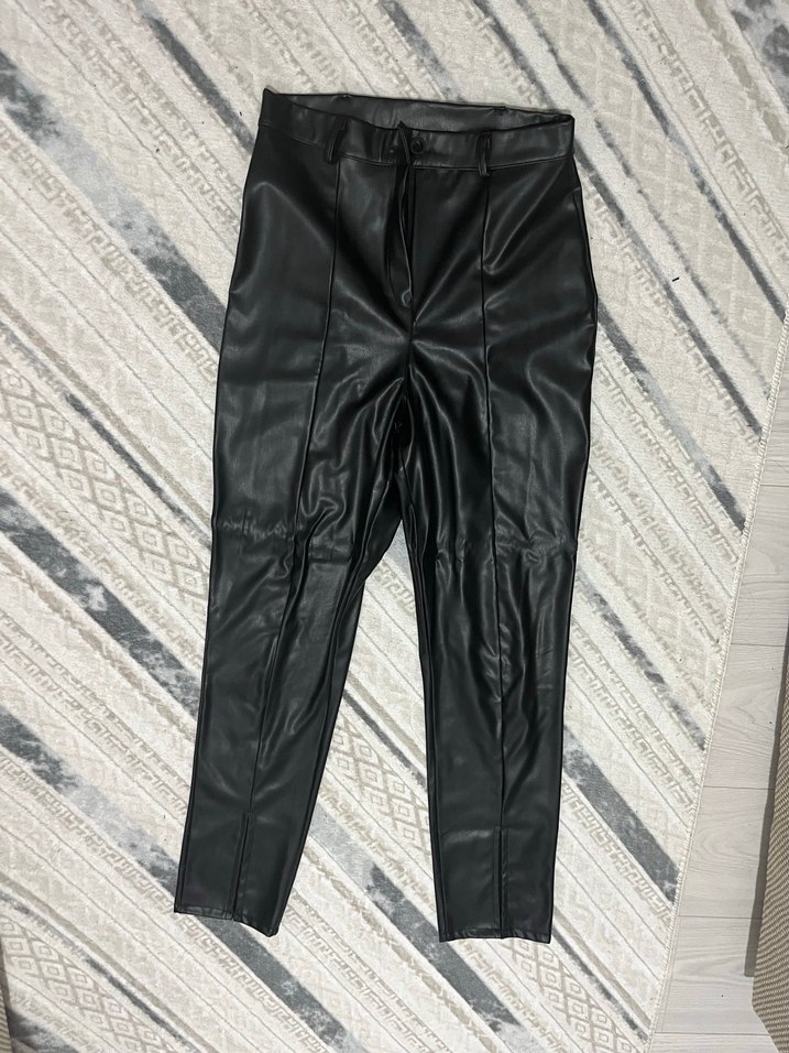 Siyah Deri Dar Kesim Kadın Pantolon - Görsel 3