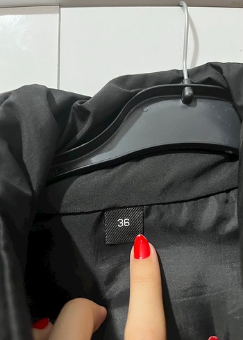 Siyah Kadın Midi Puff Mont - Görsel 4