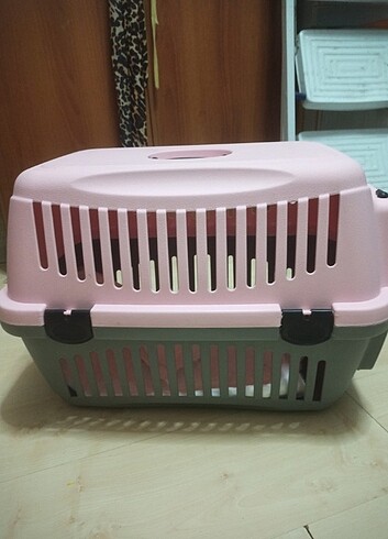 Kedi taşıma kutusu 