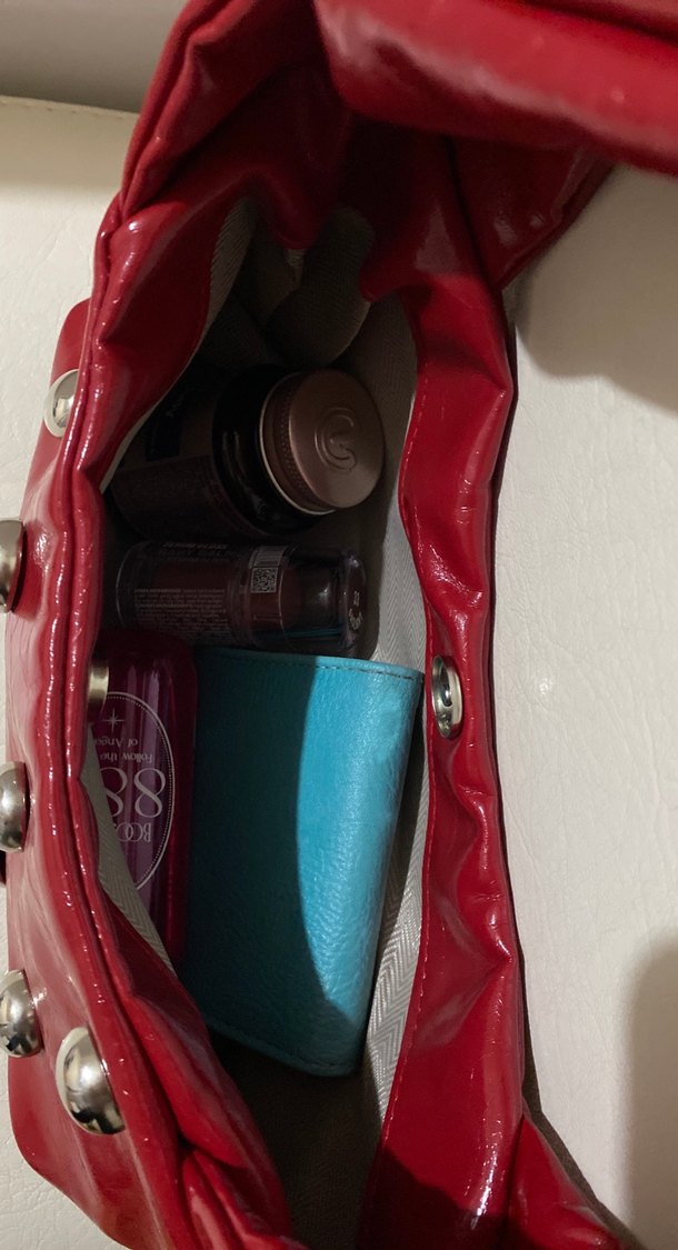 Kırmızı Zımbalı Kadın Çanta - Görsel 4