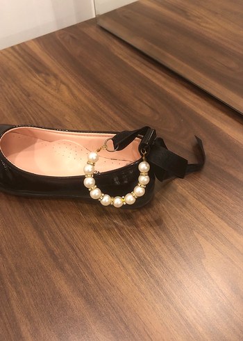 Kız Çocuk Siyah Parlak Babet Ayakkabı - Görsel 2