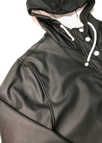 Kapüşonlu Siyah Deri unısex Yağmurluk - Görsel 2