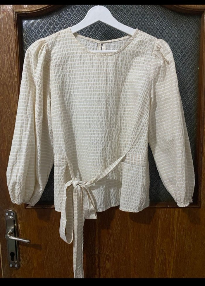 Bej Kadın Keten Pilili Uzun Kollu Bluz - Görsel 2