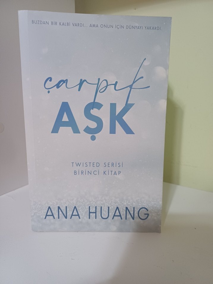 Ana Huang'ın 4 Kitaplık Roman Seti - Görsel 2