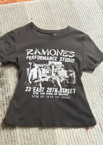 H&M Ramones Baby Tee Y2K Punk - Görsel 5
