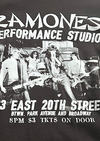 H&M Ramones Baby Tee Y2K Punk - Görsel 4