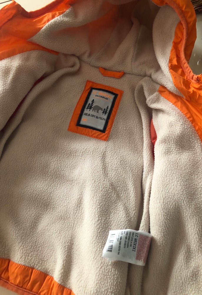 Erkek Çocuk Turuncu Kapüşonlu Mont - Görsel 3