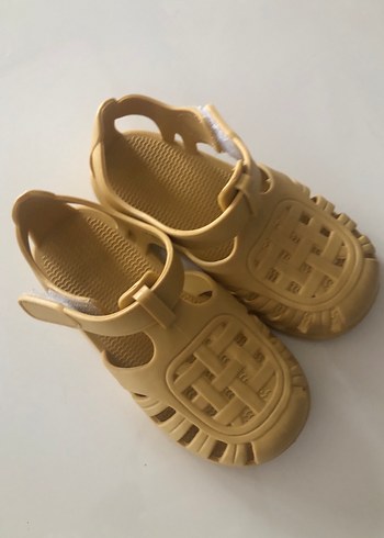 Kız Çocuk Bej Tokalı Terlik - Görsel 2