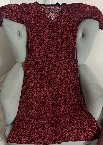 Kırmızı Desenli V Yakalı elbise - Görsel 2