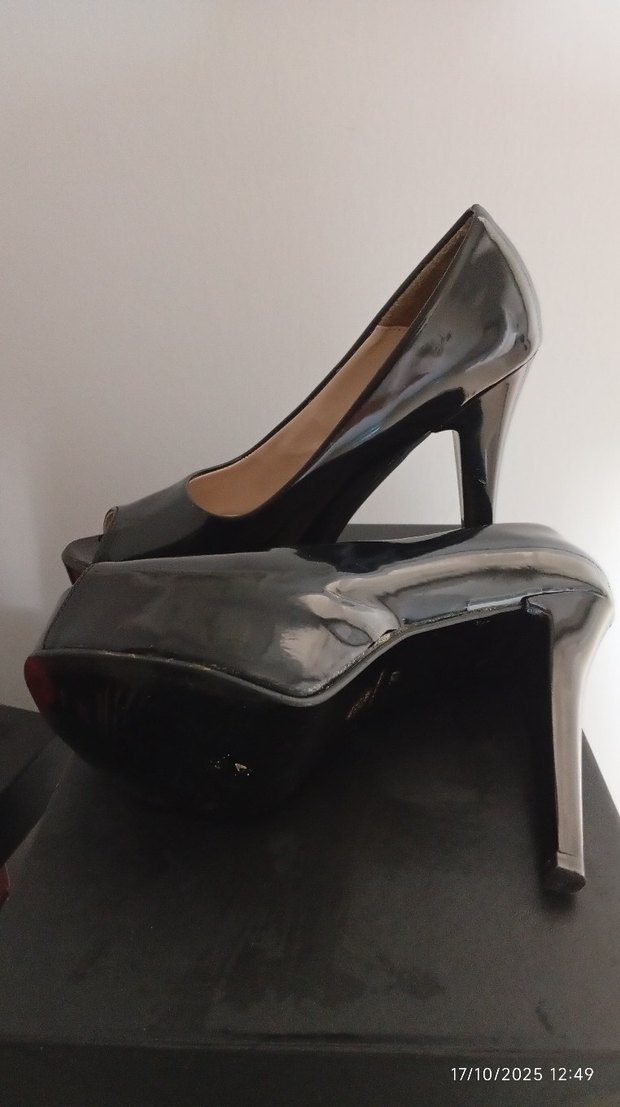 Parlak Siyah Platform Topuklu - Görsel 3