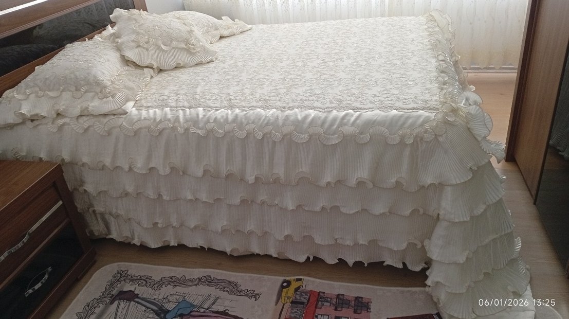 Gold Krem Yatak Örtüsü - Görsel 2