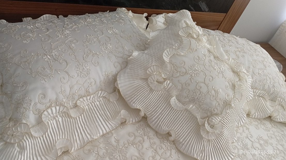 Gold Krem Yatak Örtüsü - Görsel 3