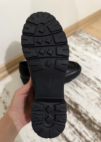 Diğer Zincir Detaylı Siyah Deri Loafer Ayakkabı / 37 Numara