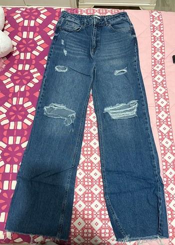 Renkli Yırtık Detaylı Salaş Kadın Kot Pantolon