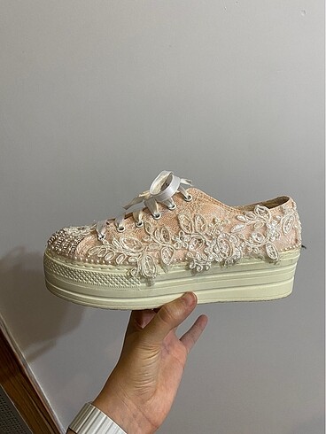 Diğer Tasarım model çift taban converse gelin ayakkabısı