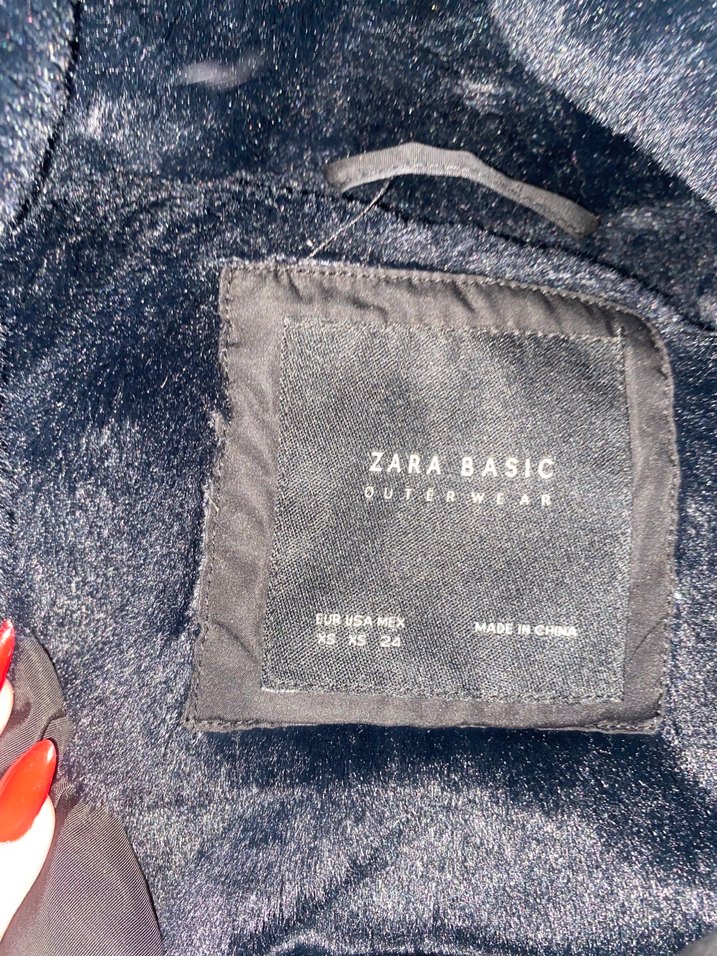 Siyah Kürklü Kapüşonlu Kadın Kışlık Mont Zara - Görsel 2