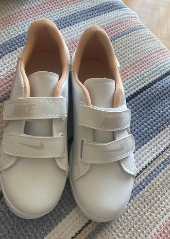 Nike çocuk ayakkabısı - Görsel 2