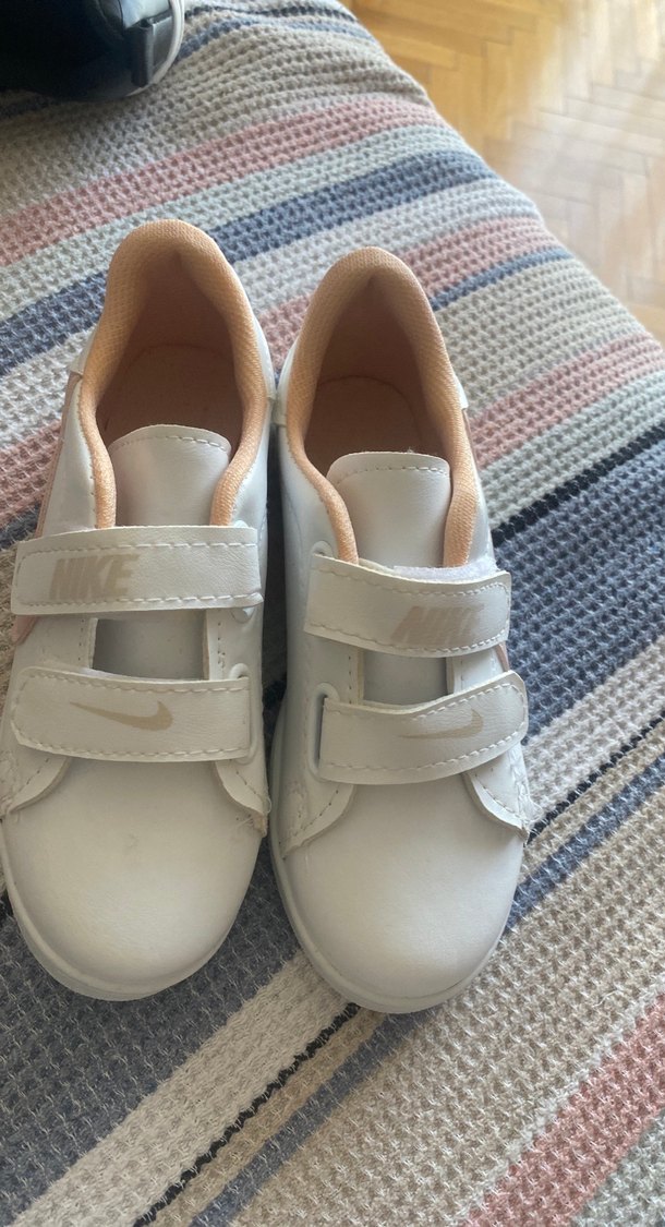 Nike çocuk ayakkabısı - Görsel 2