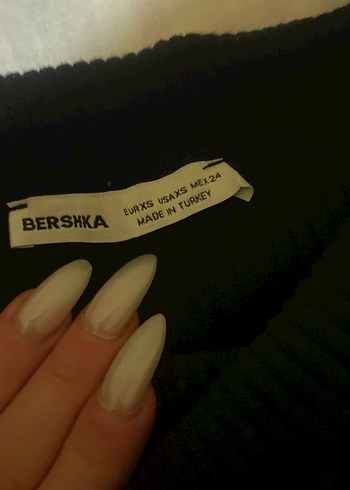 Kadın Siyah Straplez Bershka crop - Görsel 4