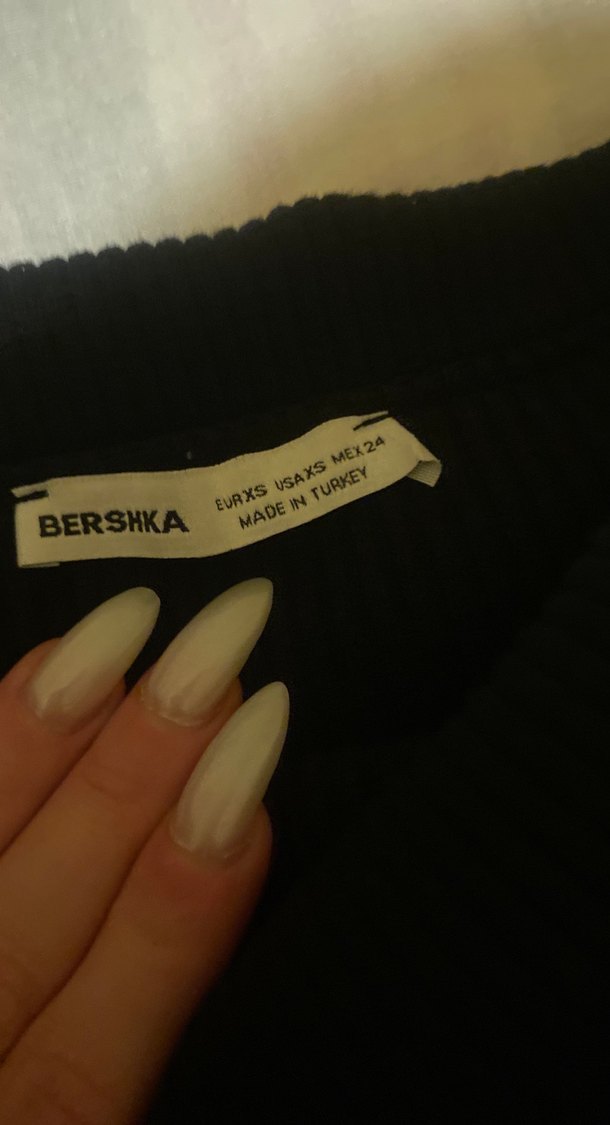 Kadın Siyah Straplez Bershka crop - Görsel 4