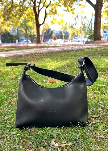 Siyah Deri Kemerli Minimalist Kadın Çanta