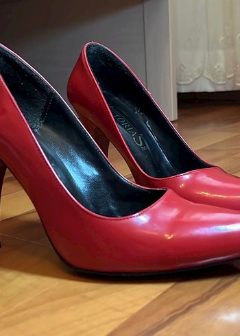 37 Beden Parlak Kırmızı Stiletto Kadın Topuklu