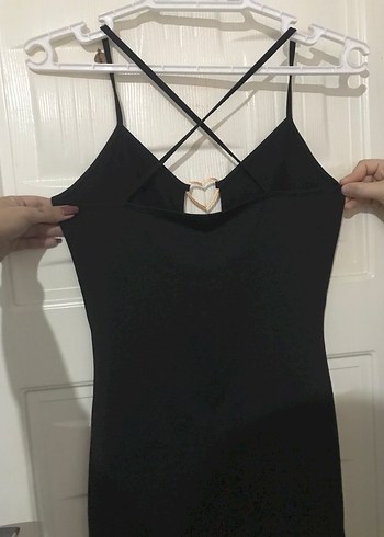 Siyah V Yaka Askılı Gotik Midi Elbise - Görsel 4