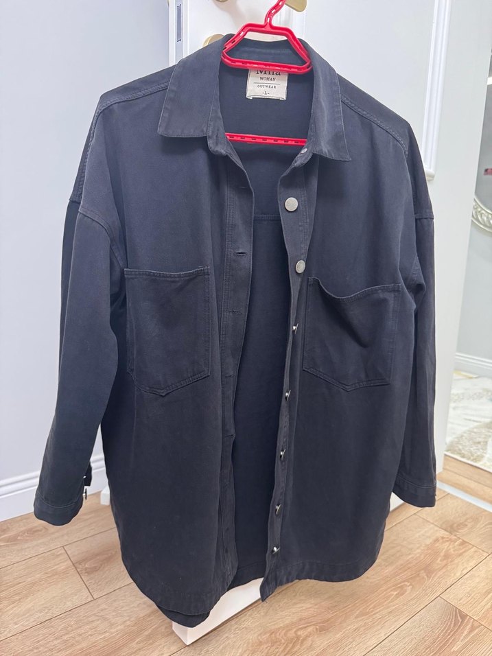 Siyah Düğmeli Kadın Denim Ceket - Görsel 2