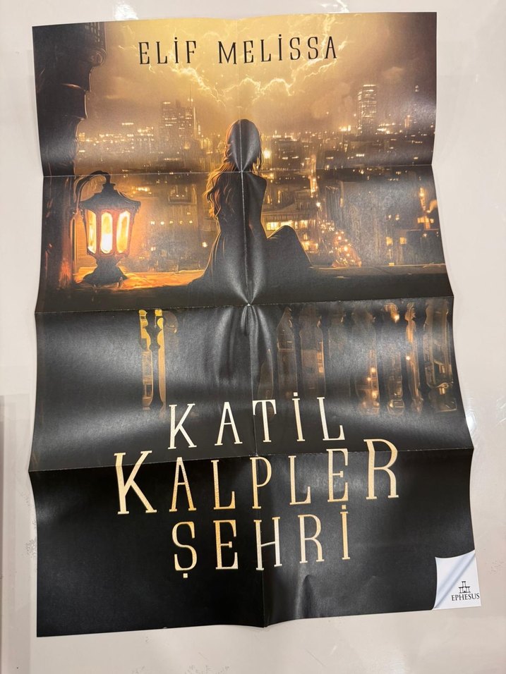 Katil Kalpler Şehri - Elif Melissa - Görsel 3