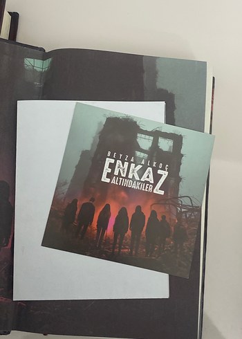 Enkaz Altındakiler 1 ve 2 - Beyza Alkoç - Görsel 3