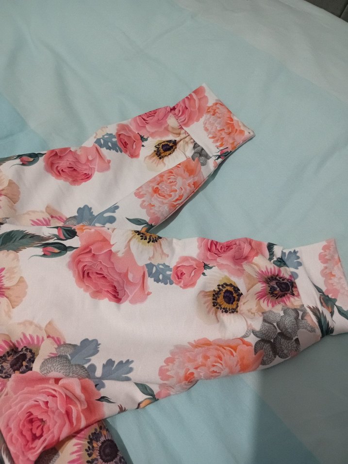 Pembe Çiçekli Kapüşonlu Hamile Tişörtü - Görsel 4