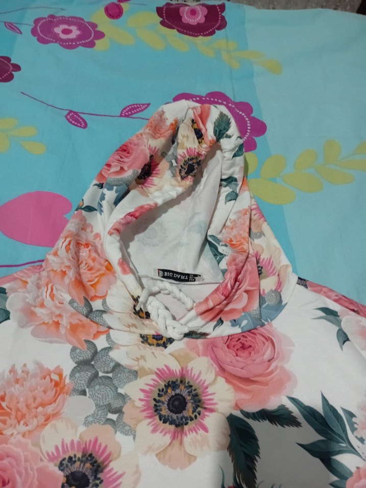 Pembe Çiçekli Kapüşonlu Hamile Tişörtü - Görsel 2