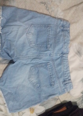 LC Waikiki Düğmeli Açık Mavi Kadın Denim Mini Şort