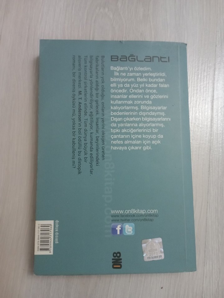 Bağlantı - M.T. Anderson Kitabı - Görsel 2