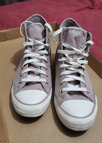 Pudra Pembe Converse