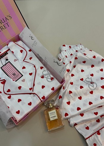 Victoria s Secret m
