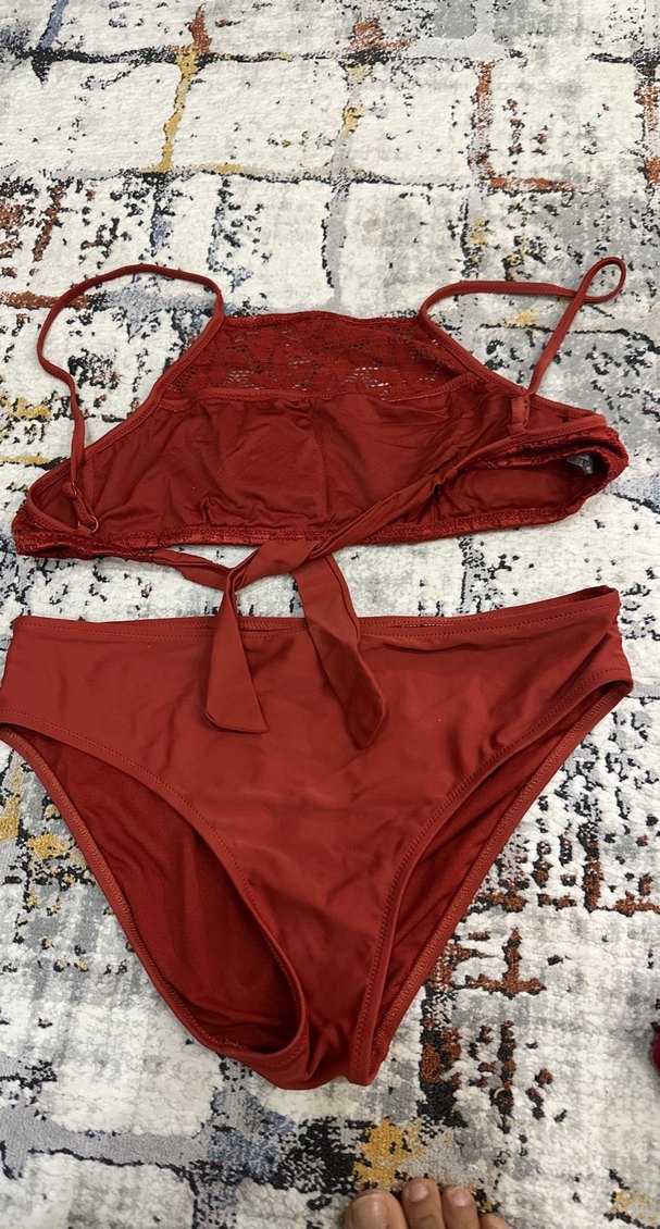 Dantel Detaylı Kırmızı Bikini Takımı - Görsel 2