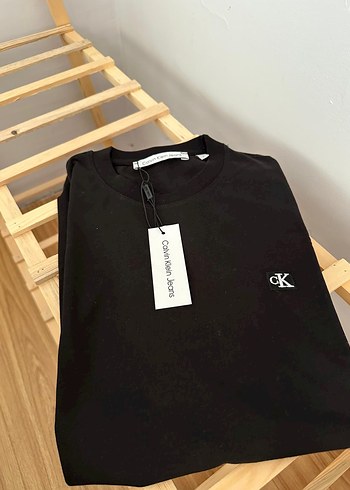 l Beden siyah Renk Calvin Klein Siyah Kısa Kollu Tişört