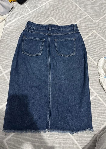 LC Waikiki Önü Yırtmaçlı Nakış Detaylı Etek