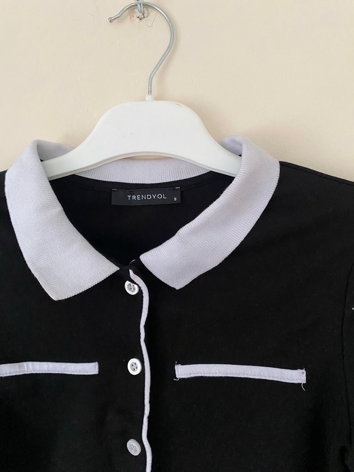 Düğmeli Siyah Kadın Hırka - Görsel 3