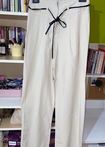 Bej Kemerli normal kesim Kadın Kumaş Pantolon - Görsel 2