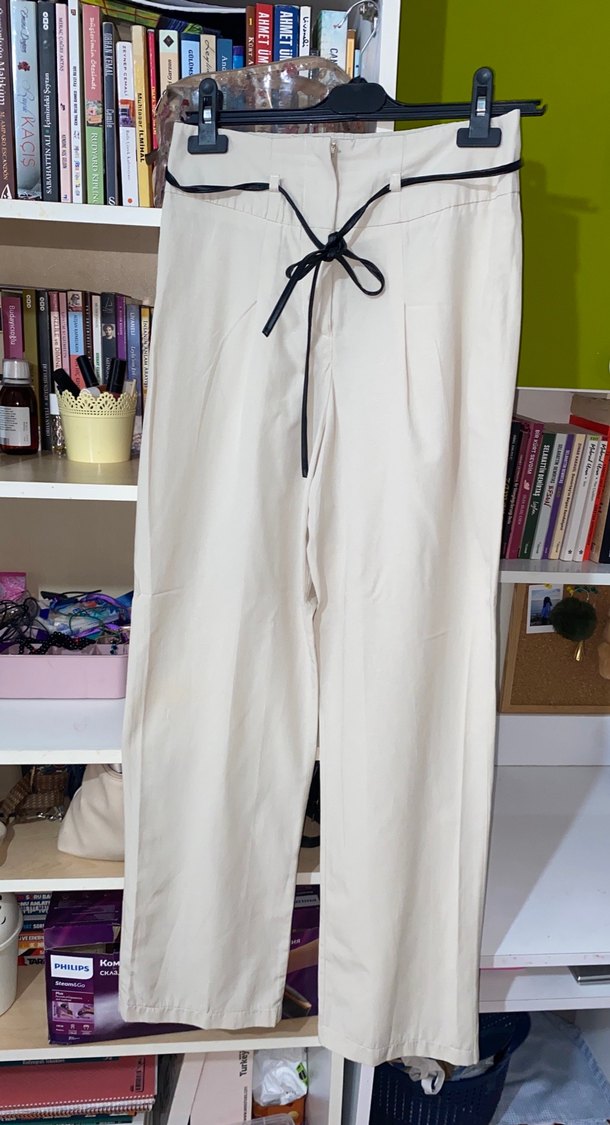 Bej Kemerli normal kesim Kadın Kumaş Pantolon - Görsel 2