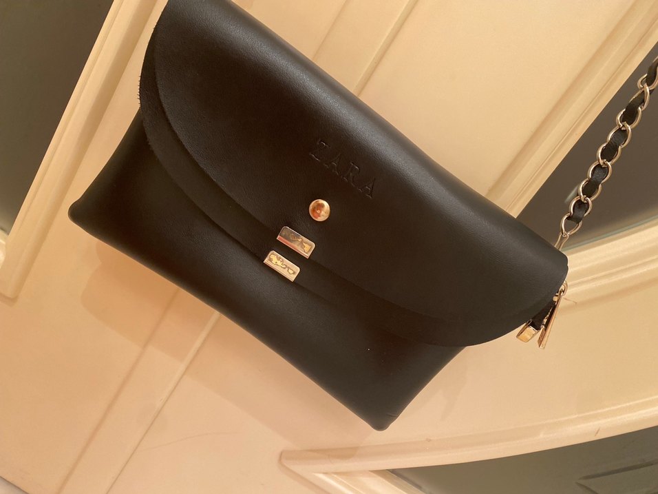 Zara Zincir Detaylı Siyah Deri Kadın Çanta - Görsel 2