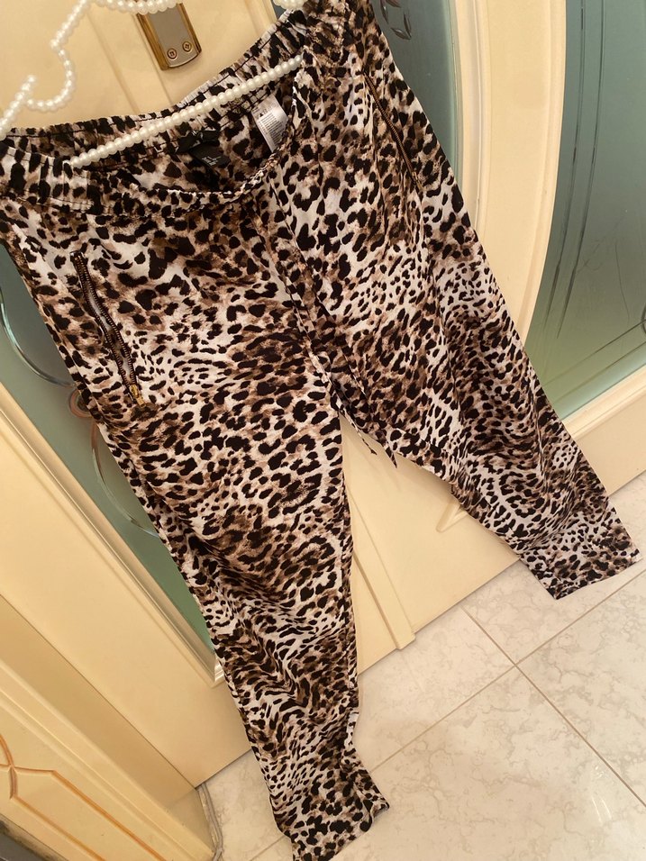 H&M Leopar Desenli Kadın Salaş Kumaş Pantolon - Görsel 2