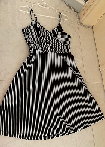 Çizgili, Pilili, Uzun Siyah Triko Elbise - Görsel 4