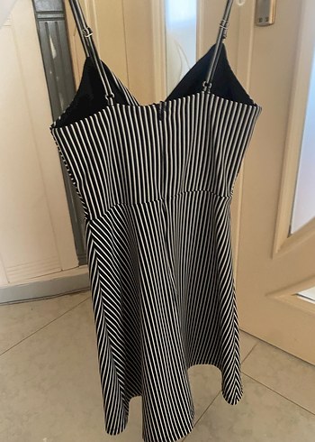 Çizgili, Pilili, Uzun Siyah Triko Elbise - Görsel 3