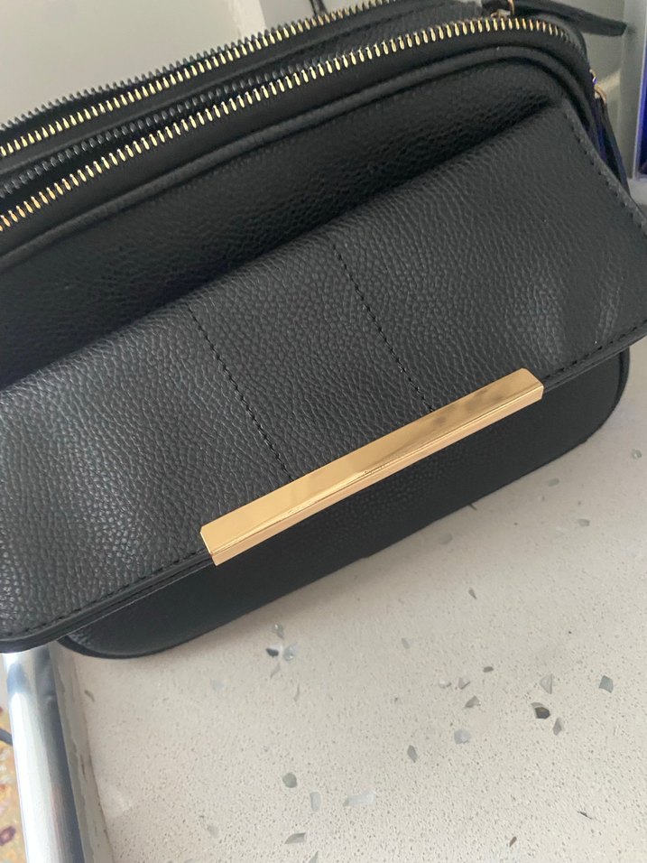 Kadın Siyah Deri Uzun Askılı Çapraz Çanta - Görsel 5