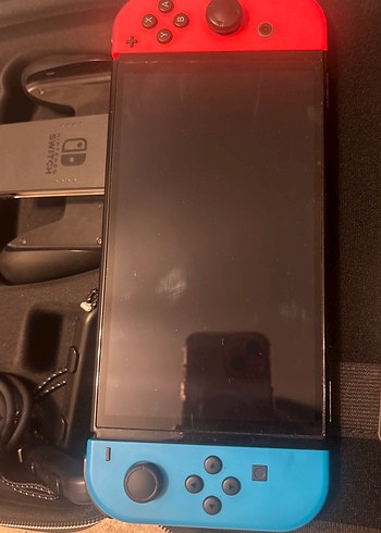 Nintendo Switch Konsol Mavi-Kırmızı Joy-Con - Görsel 2