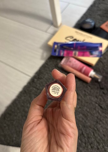 Fenty Parlak Kahverengi Dudak Parlatıcısı HEATT - Görsel 2